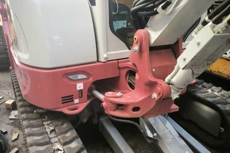 OmecoHub - Immagine TAKEUCHI TB335R